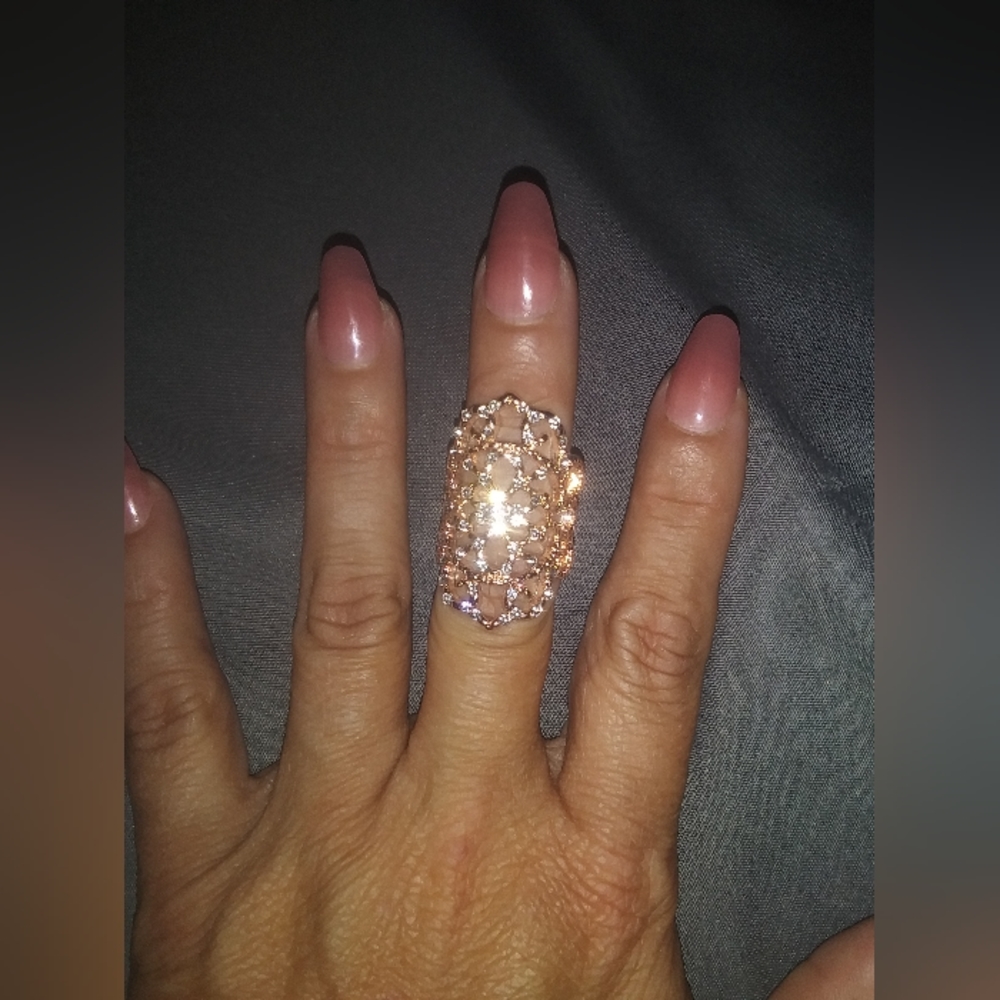 NWOT Ornate Victorian motif ring rose gold plated - Picture 9 of 9